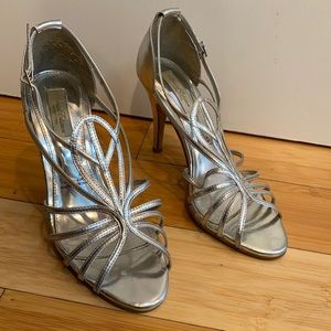 Silver dress heels EU 38/UK 5/US7